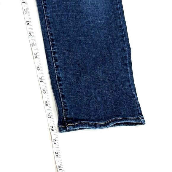 Lucky Brand 221 Straight Leg Jeans - Picture 5 of 11